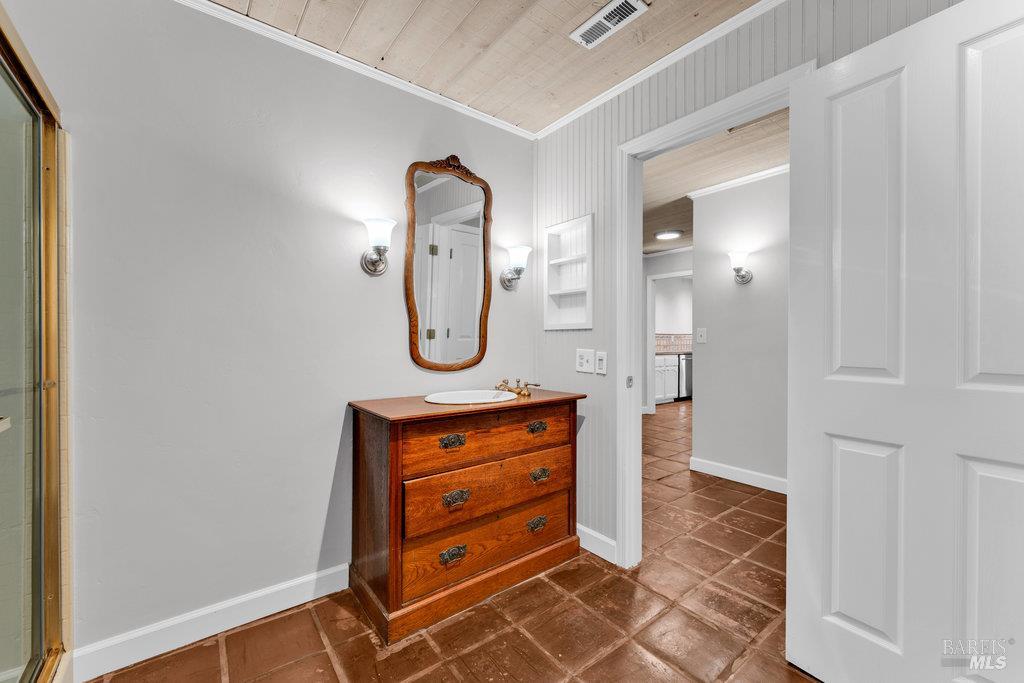 Detail Gallery Image 28 of 66 For 564 Willow Ct, Benicia,  CA 94510 - 2 Beds | 2 Baths