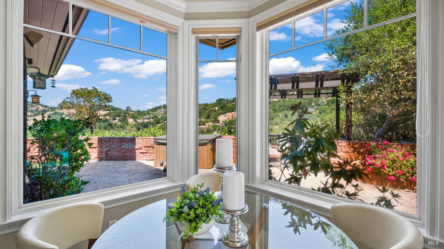 Detail Gallery Image 24 of 83 For 1 the Alameda Knls, San Anselmo,  CA 94960 - 5 Beds | 5/1 Baths