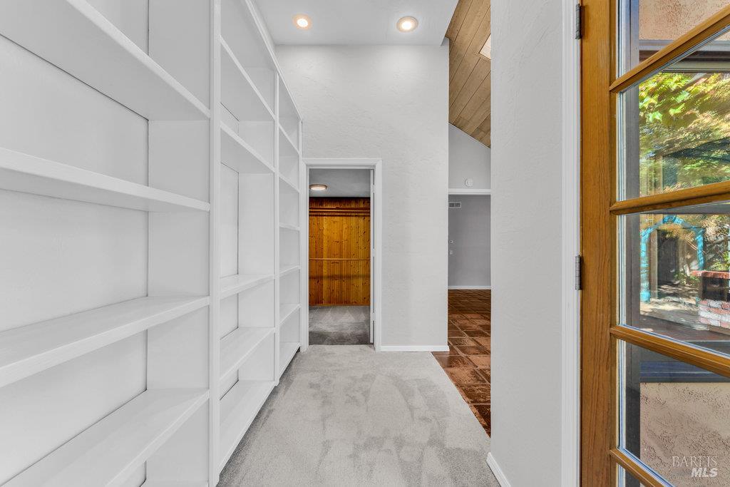 Detail Gallery Image 42 of 66 For 564 Willow Ct, Benicia,  CA 94510 - 2 Beds | 2 Baths