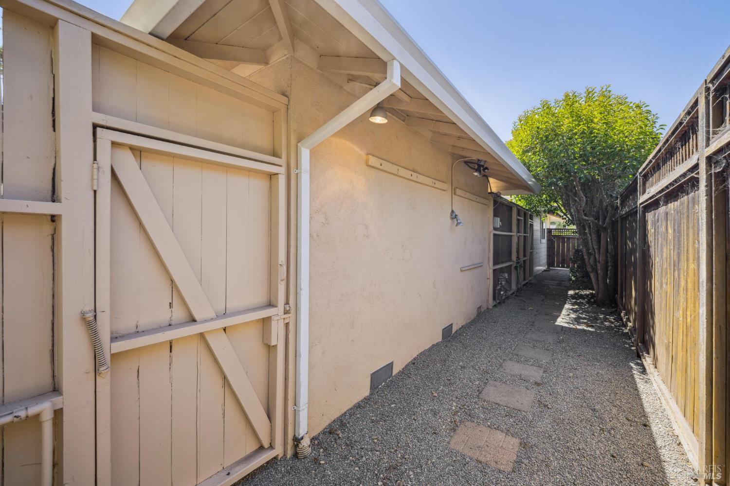 Detail Gallery Image 45 of 49 For 169 Kipling Dr, Mill Valley,  CA 94941 - 3 Beds | 2 Baths