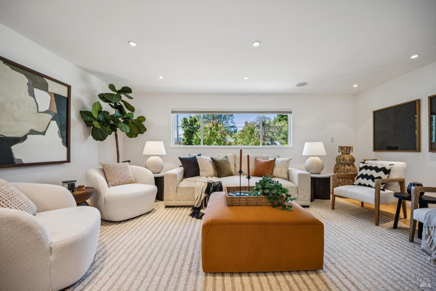 Detail Gallery Image 4 of 49 For 169 Kipling Dr, Mill Valley,  CA 94941 - 3 Beds | 2 Baths