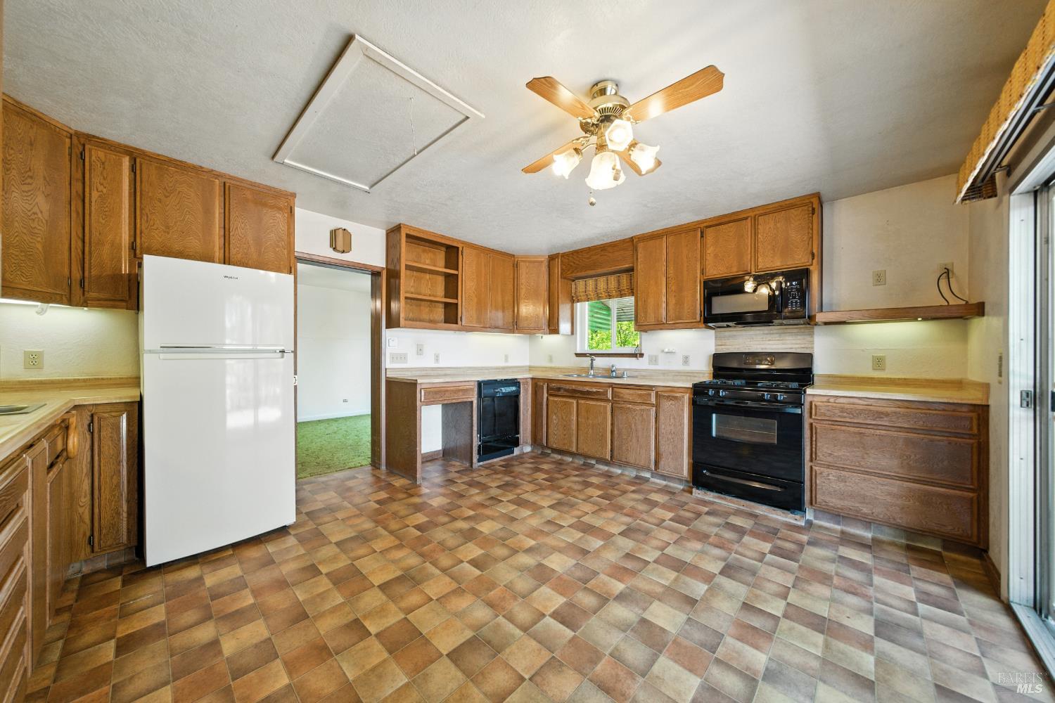 Detail Gallery Image 21 of 48 For 5295 N Hwy 116 Unkn, Sebastopol,  CA 95472 - 3 Beds | 2 Baths