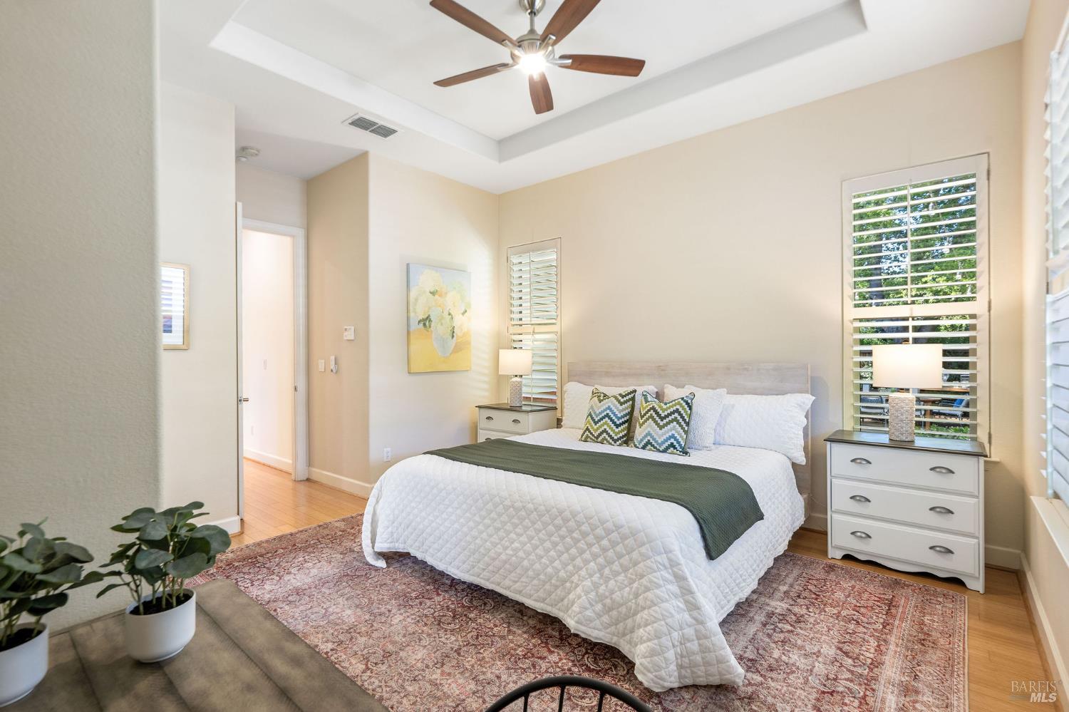 Detail Gallery Image 13 of 27 For 900 Donner Ave, Sonoma,  CA 95476 - 3 Beds | 2 Baths
