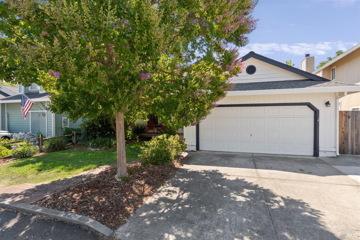 Detail Gallery Image 5 of 42 For 842 Country Meadow Ln, Sonoma,  CA 95476 - 3 Beds | 2 Baths