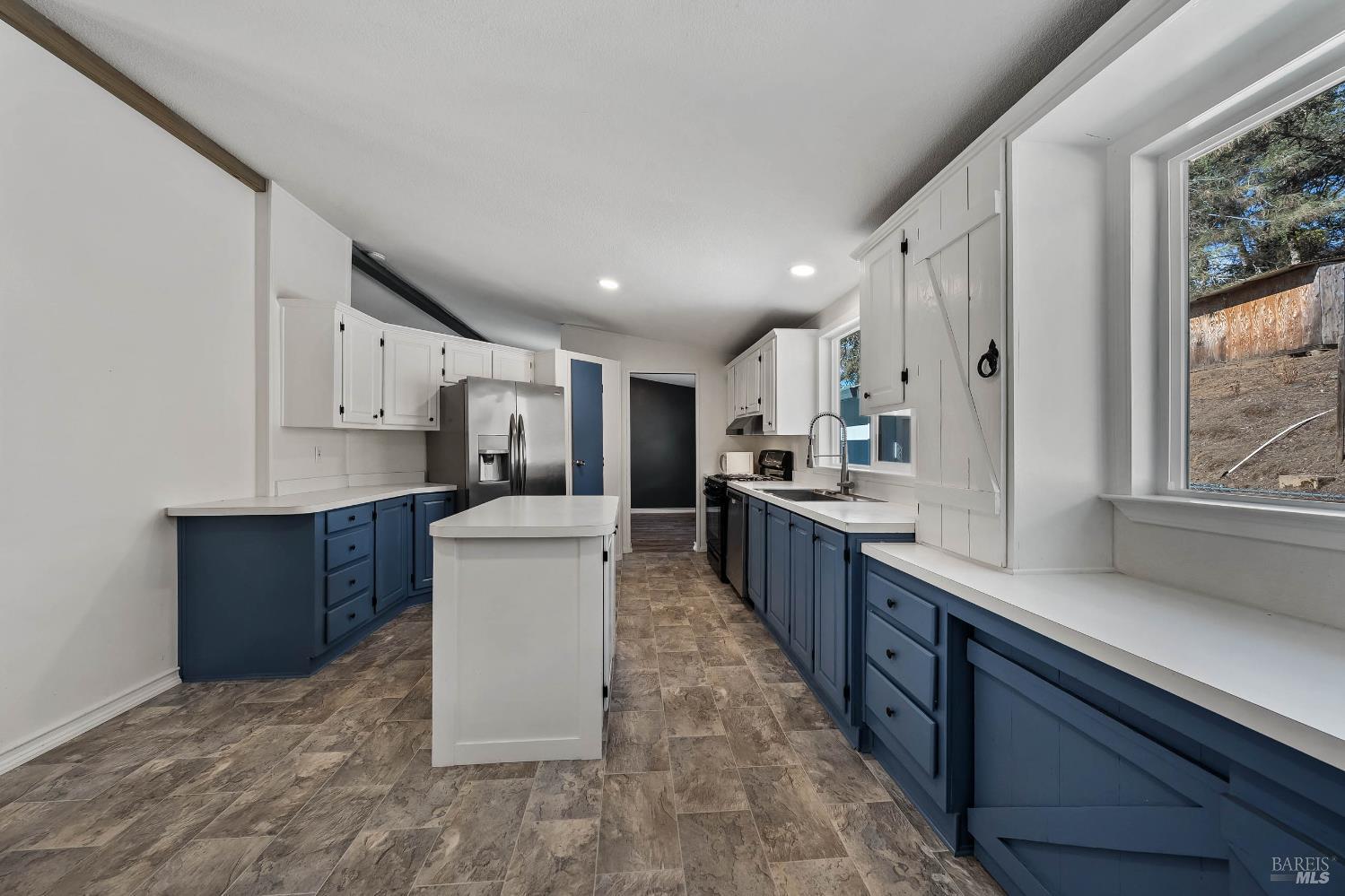 Detail Gallery Image 25 of 79 For 5990 Roland Dr, Lucerne,  CA 95458 - 3 Beds | 2 Baths