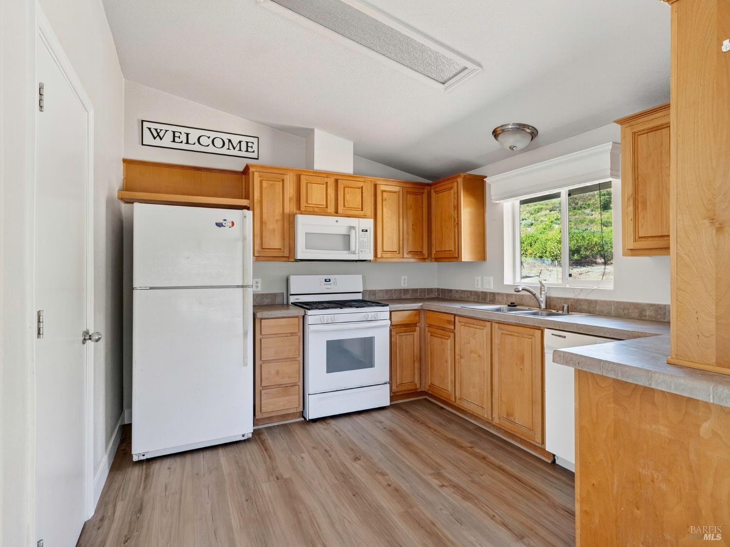 Detail Gallery Image 17 of 46 For 9059 Fairway Dr, Kelseyville,  CA 95451 - 2 Beds | 2 Baths