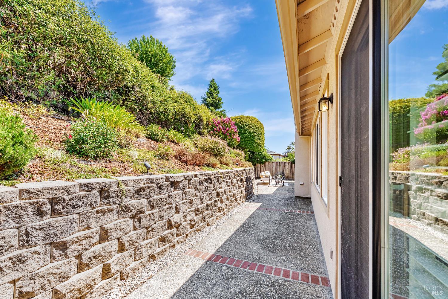 Detail Gallery Image 57 of 61 For 340 San Carlos Way, Novato,  CA 94945 - 4 Beds | 2/1 Baths