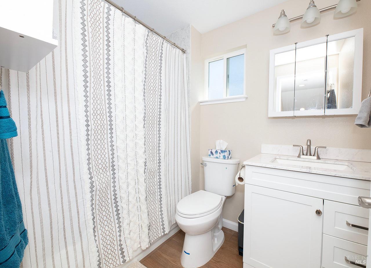 Detail Gallery Image 15 of 33 For 4851 Udell Rd, Vacaville,  CA 95688 - 4 Beds | 3 Baths