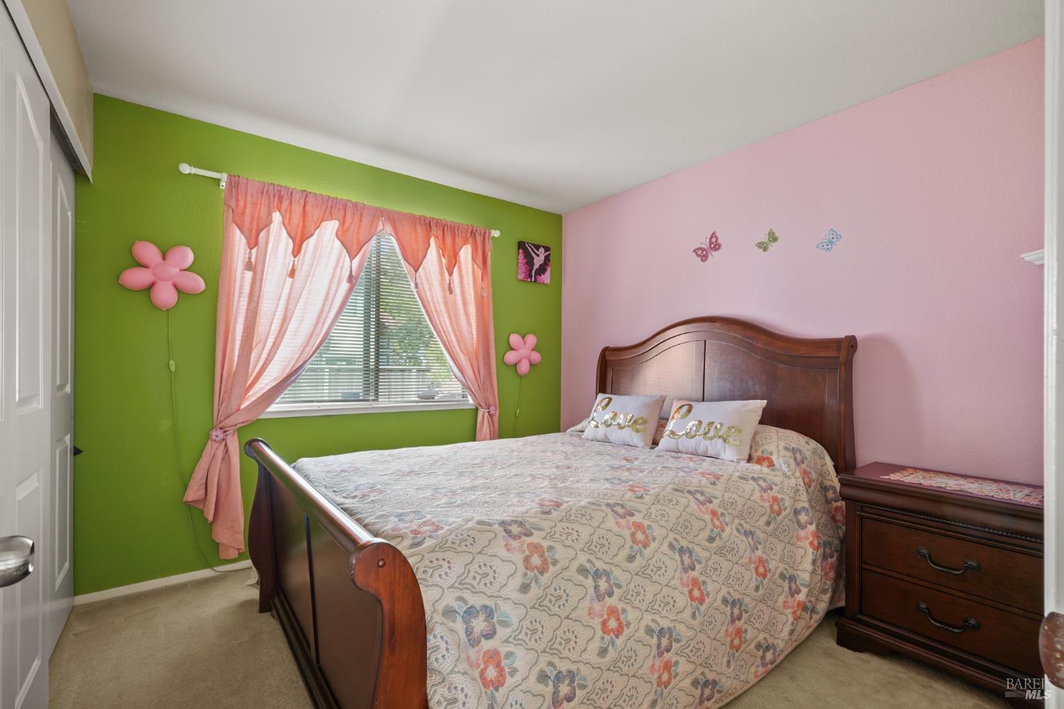 Detail Gallery Image 16 of 24 For 410 Newcastle Ct, Vallejo,  CA 94591 - 4 Beds | 2/1 Baths