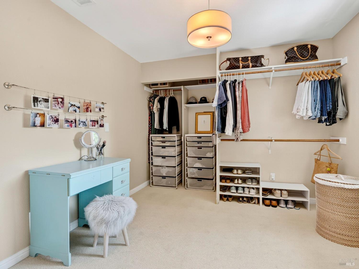 Detail Gallery Image 25 of 46 For 245 Hummingbird Ct, Healdsburg,  CA 95448 - 4 Beds | 2 Baths