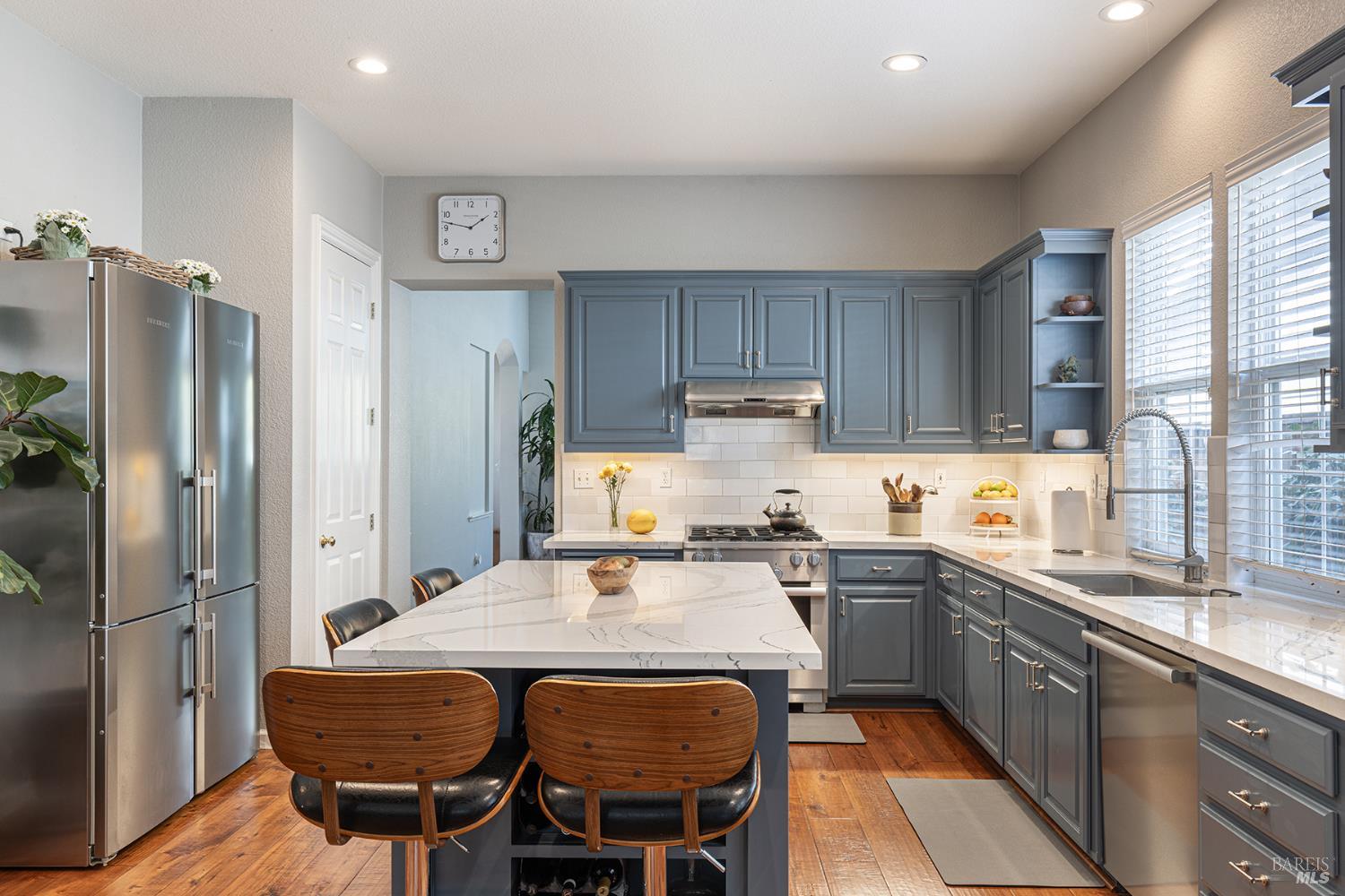 Detail Gallery Image 4 of 34 For 19 Walkabout Ln, Napa,  CA 94558 - 3 Beds | 2 Baths