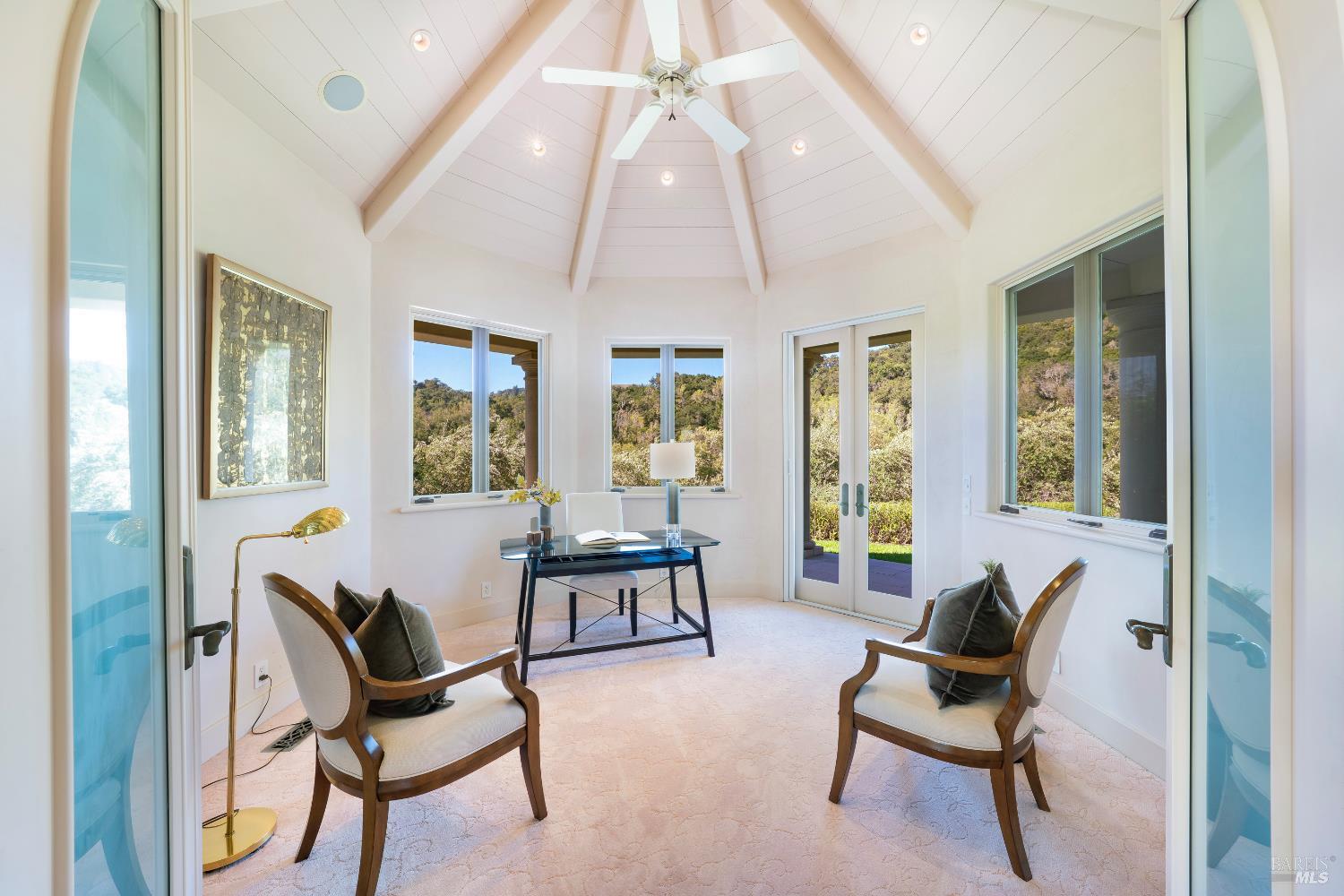 Detail Gallery Image 38 of 51 For 3211 Dry Creek Rd, Napa,  CA 94558 - 5 Beds | 5/3 Baths