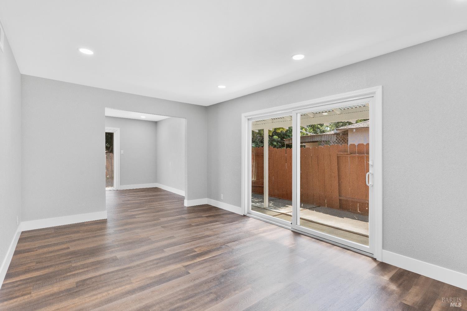 Detail Gallery Image 15 of 41 For 413 Acacia St, Fairfield,  CA 94533 - 3 Beds | 2 Baths