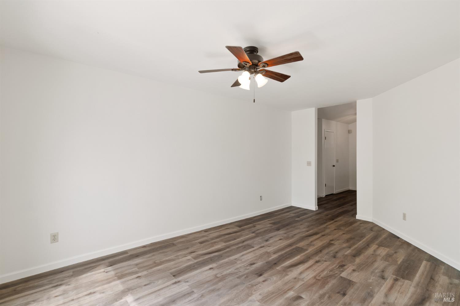 Detail Gallery Image 21 of 42 For 842 Country Meadow Ln, Sonoma,  CA 95476 - 3 Beds | 2 Baths