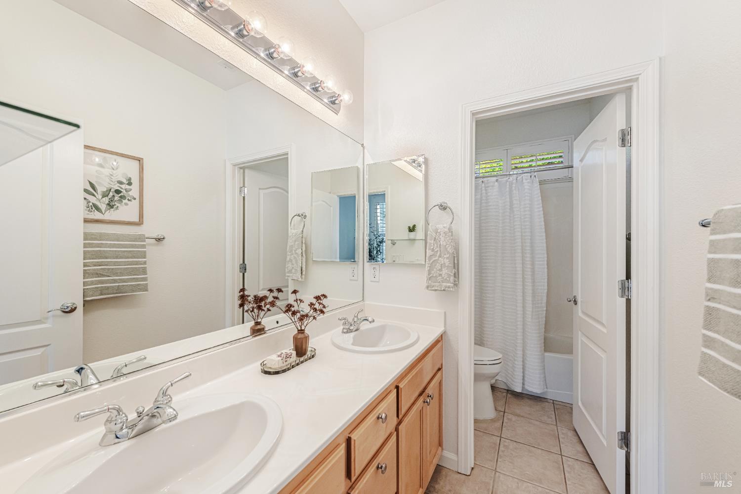 Detail Gallery Image 37 of 61 For 340 San Carlos Way, Novato,  CA 94945 - 4 Beds | 2/1 Baths