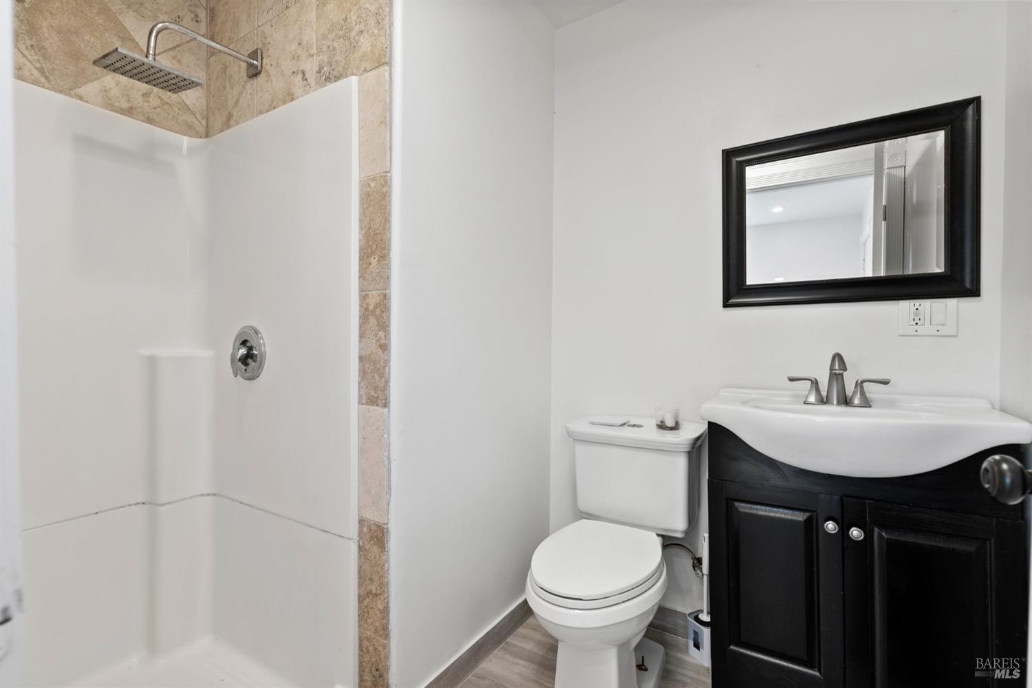 Detail Gallery Image 14 of 42 For 1485 S Wright Rd, Santa Rosa,  CA 95407 - 5 Beds | 4 Baths