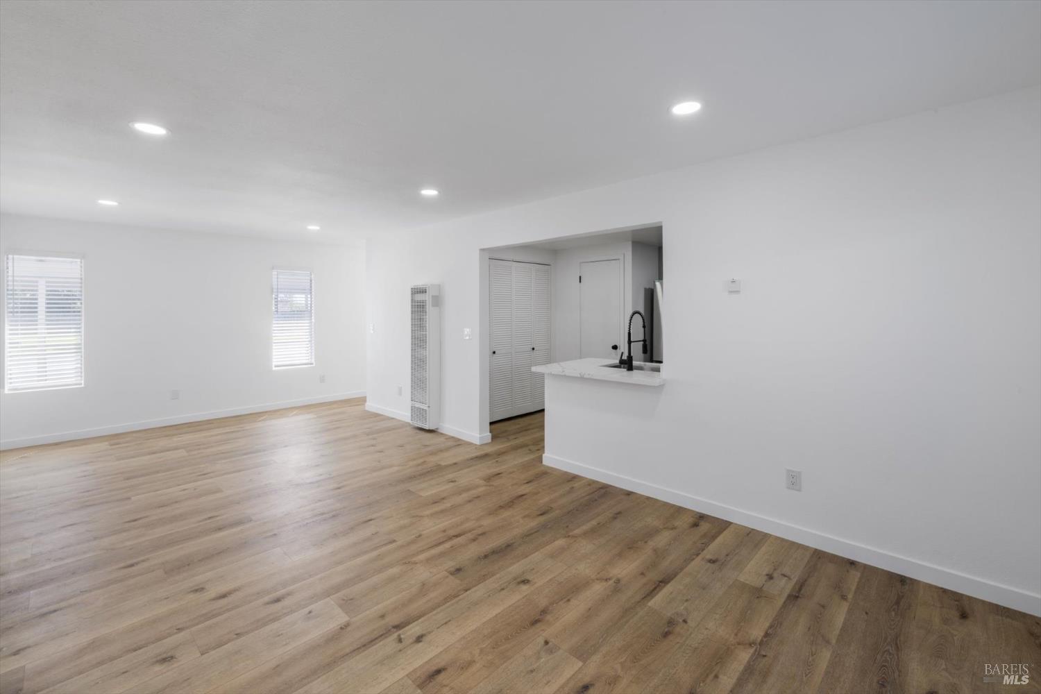 Detail Gallery Image 13 of 27 For 205 Del Luz Ct, Fairfield,  CA 94533 - 3 Beds | 1/1 Baths