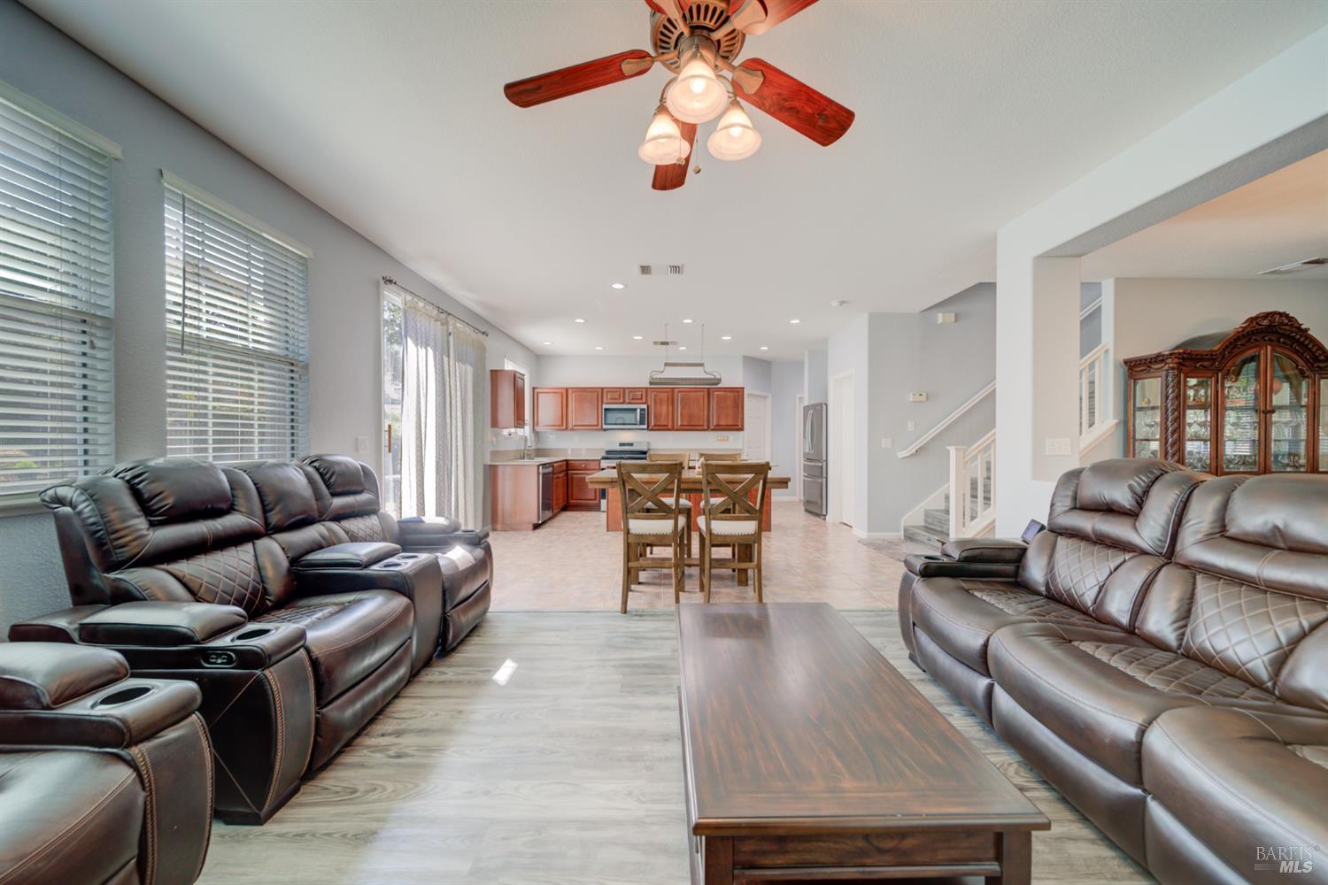 Detail Gallery Image 14 of 57 For 606 Idyllwild Ct, Fairfield,  CA 94534 - 4 Beds | 3 Baths