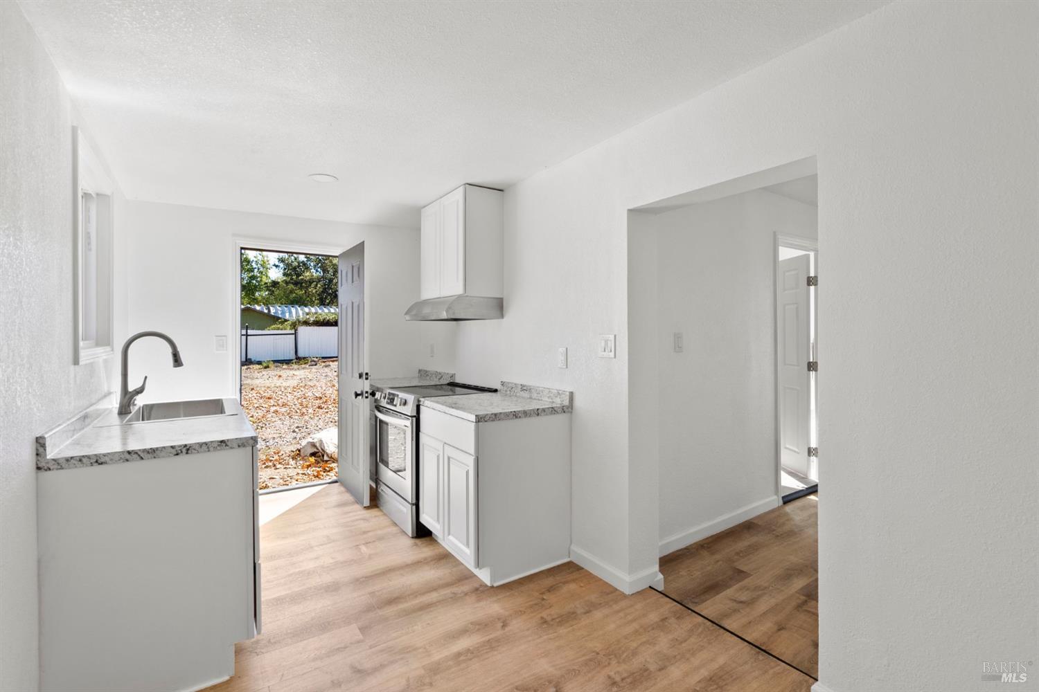Detail Gallery Image 26 of 42 For 1485 S Wright Rd, Santa Rosa,  CA 95407 - 5 Beds | 4 Baths