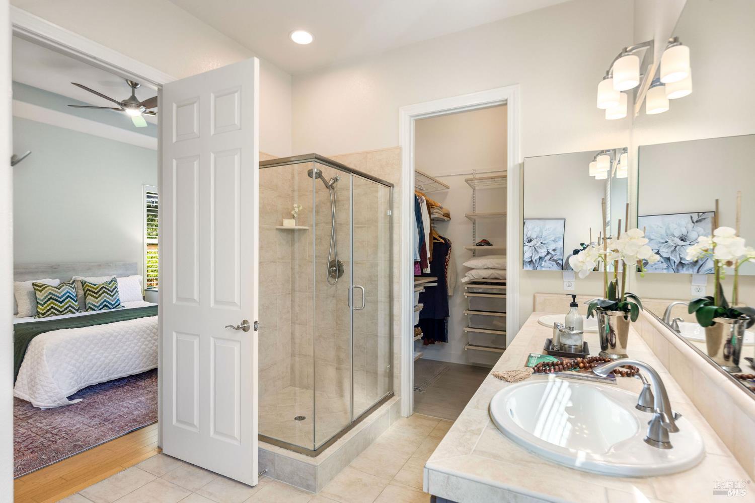 Detail Gallery Image 16 of 27 For 900 Donner Ave, Sonoma,  CA 95476 - 3 Beds | 2 Baths