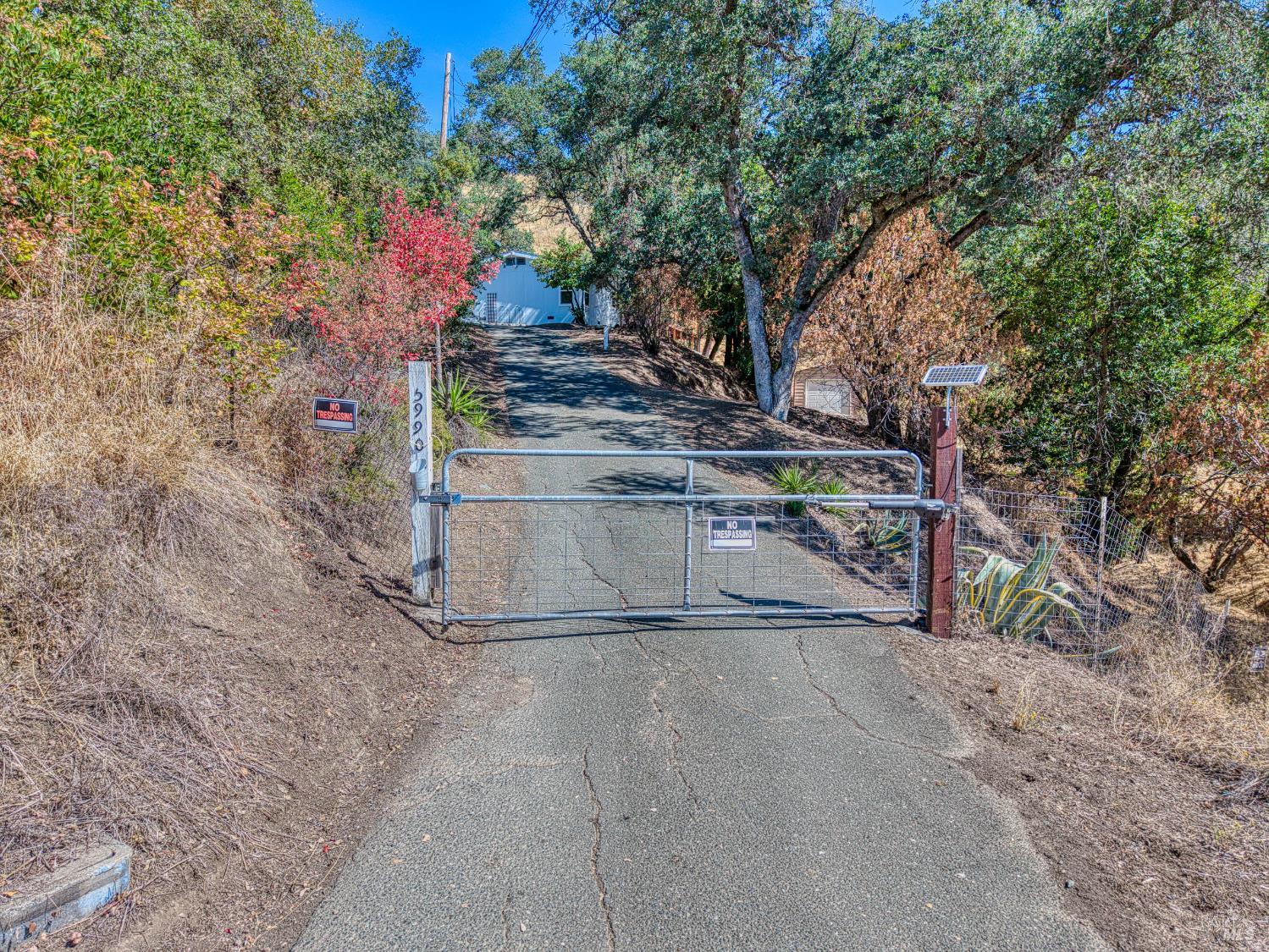Detail Gallery Image 6 of 79 For 5990 Roland Dr, Lucerne,  CA 95458 - 3 Beds | 2 Baths