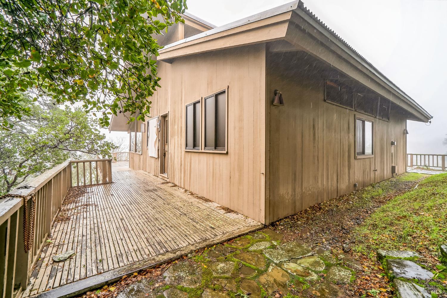 Detail Gallery Image 11 of 52 For 2000 Whitehall Ln, Saint Helena,  CA 94574 - 1 Beds | 2 Baths