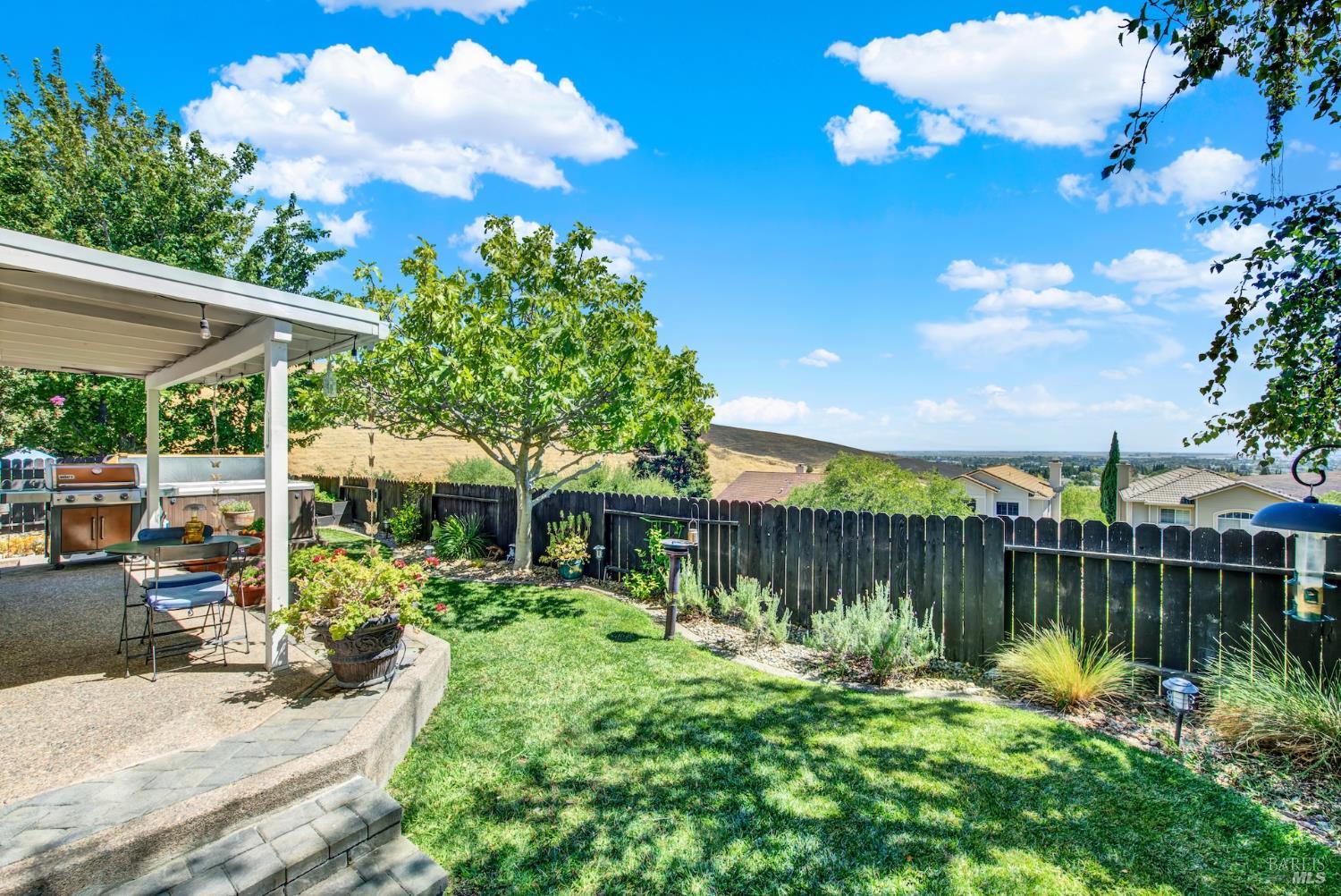 Detail Gallery Image 55 of 79 For 3105 Cherry Valley Cir, Fairfield,  CA 94534 - 5 Beds | 3 Baths