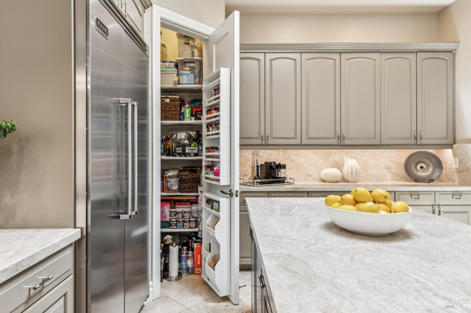 Detail Gallery Image 26 of 99 For 6 Old Coach Rd, Napa,  CA 94558 - 4 Beds | 3/1 Baths