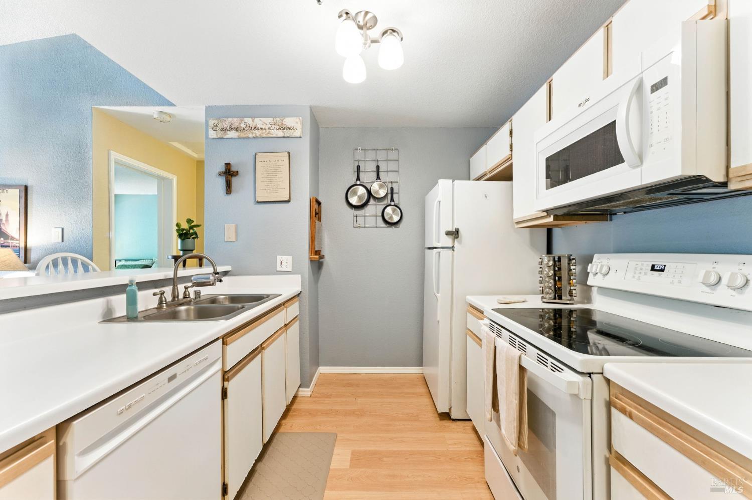 Detail Gallery Image 17 of 58 For 1201 Glen Cove Pkwy #1714,  Vallejo,  CA 94591 - 1 Beds | 1 Baths