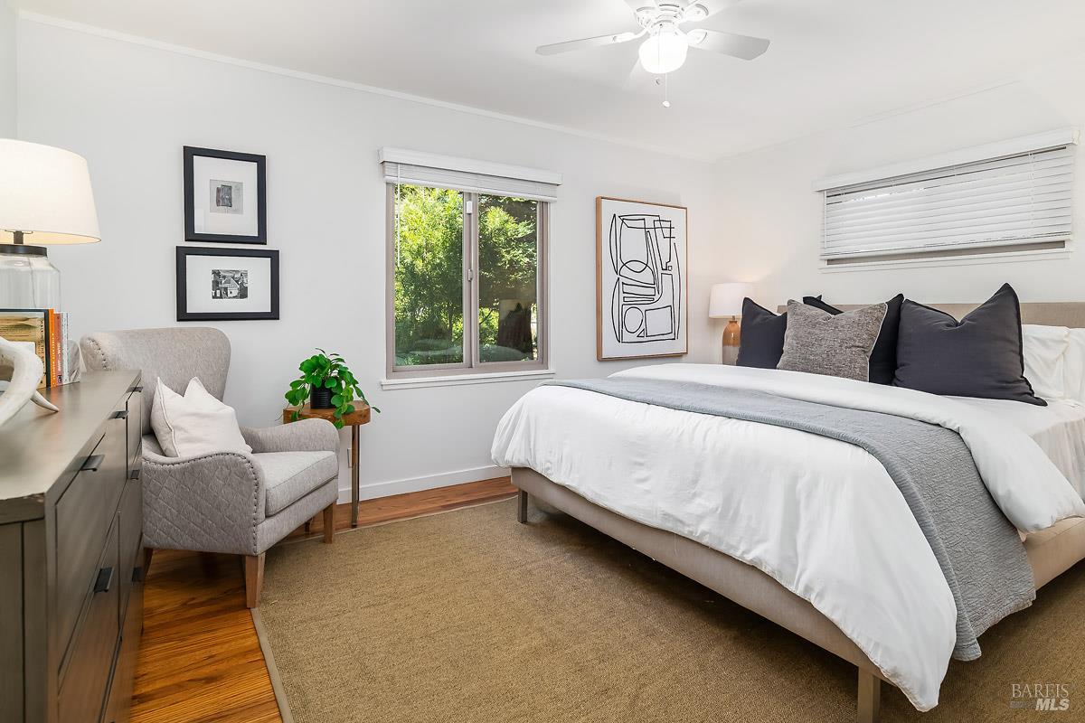 Detail Gallery Image 13 of 23 For 406 Corrillo Dr, San Rafael,  CA 94903 - 3 Beds | 1 Baths
