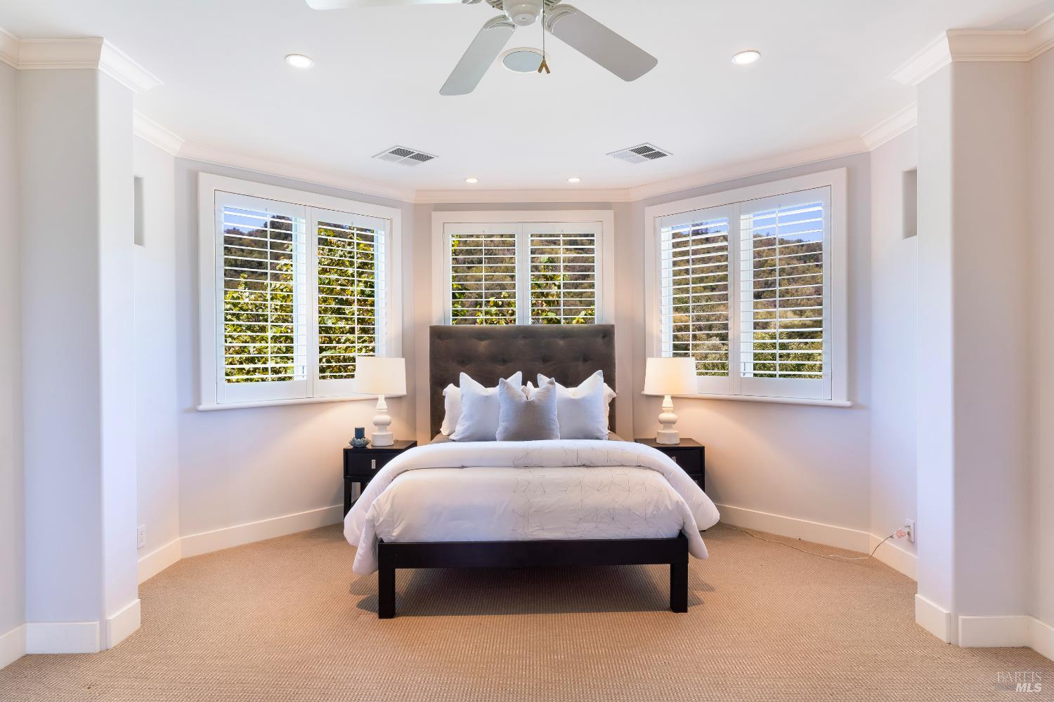 Detail Gallery Image 44 of 51 For 3211 Dry Creek Rd, Napa,  CA 94558 - 5 Beds | 5/3 Baths