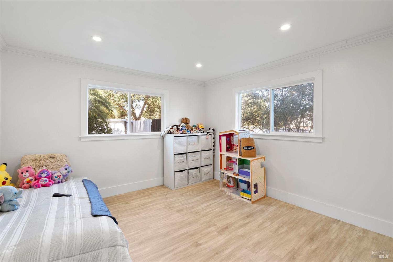 Detail Gallery Image 12 of 42 For 1485 S Wright Rd, Santa Rosa,  CA 95407 - 5 Beds | 4 Baths