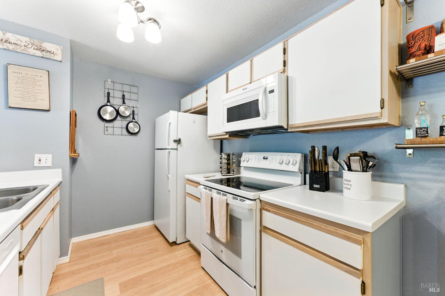 Detail Gallery Image 16 of 58 For 1201 Glen Cove Pkwy #1714,  Vallejo,  CA 94591 - 1 Beds | 1 Baths