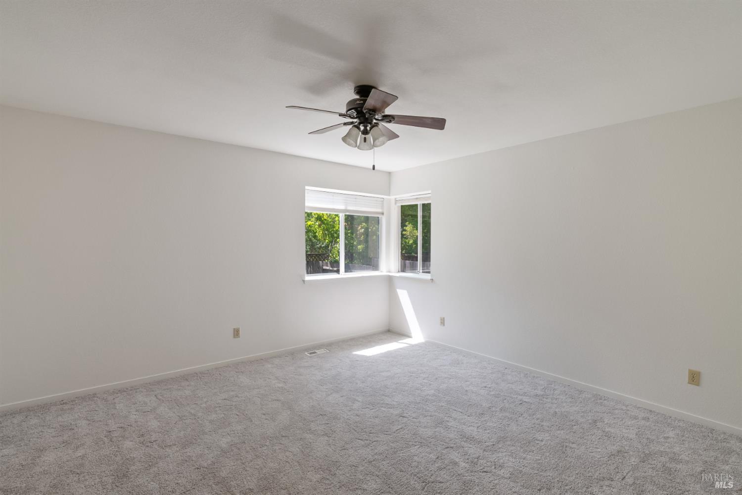 Detail Gallery Image 28 of 42 For 842 Country Meadow Ln, Sonoma,  CA 95476 - 3 Beds | 2 Baths