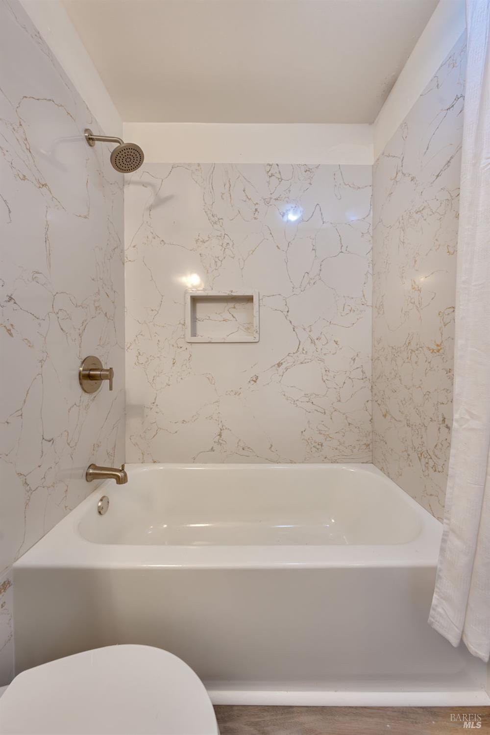 Detail Gallery Image 19 of 32 For 140 Boggs Ct, Vallejo,  CA 94589 - 2 Beds | 2 Baths