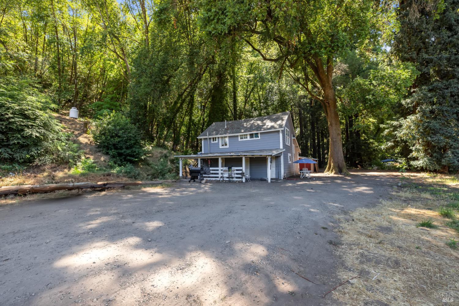 Detail Gallery Image 34 of 55 For 1194 Felta Rd, Healdsburg,  CA 95448 - 4 Beds | 3 Baths