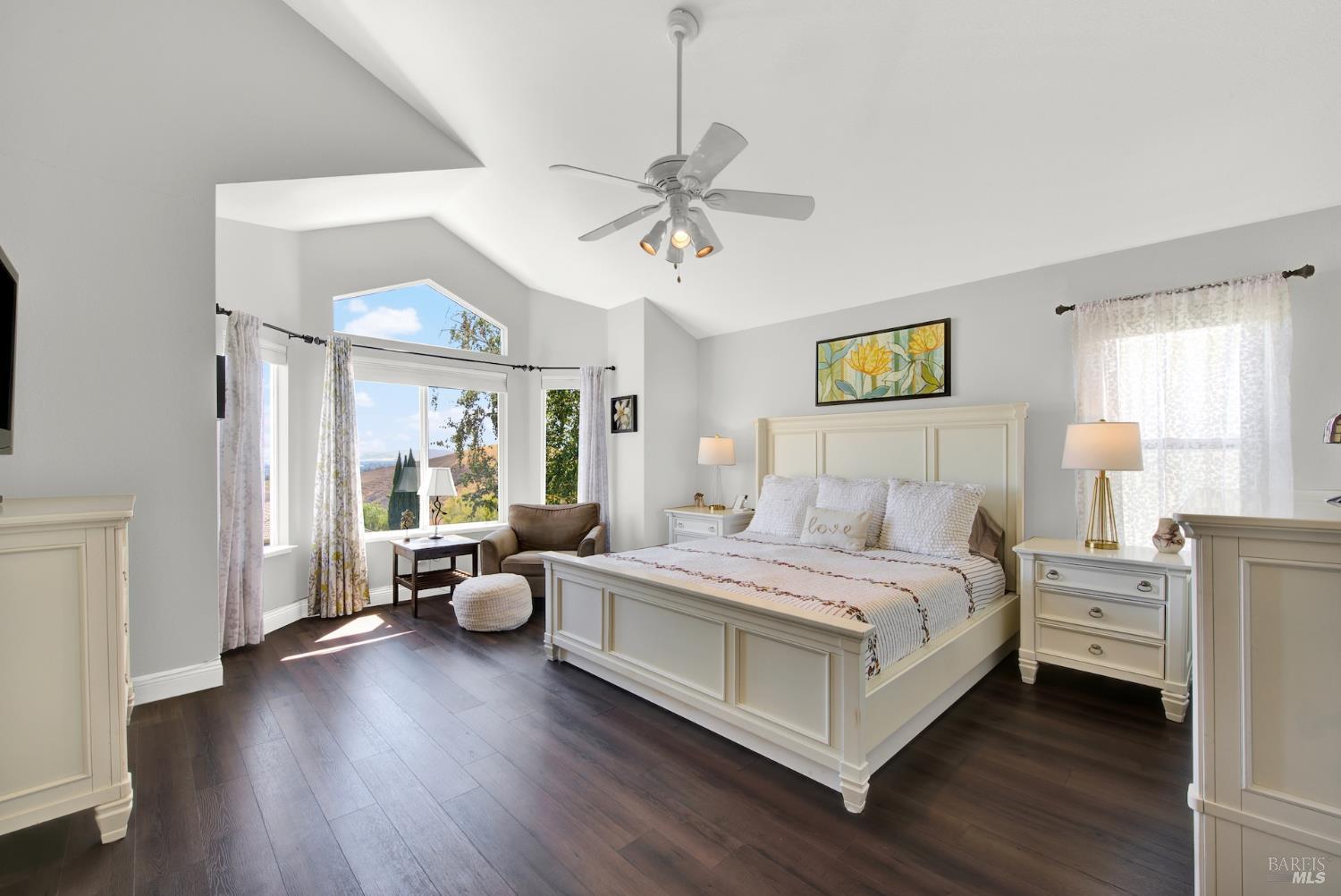 Detail Gallery Image 23 of 79 For 3105 Cherry Valley Cir, Fairfield,  CA 94534 - 5 Beds | 3 Baths