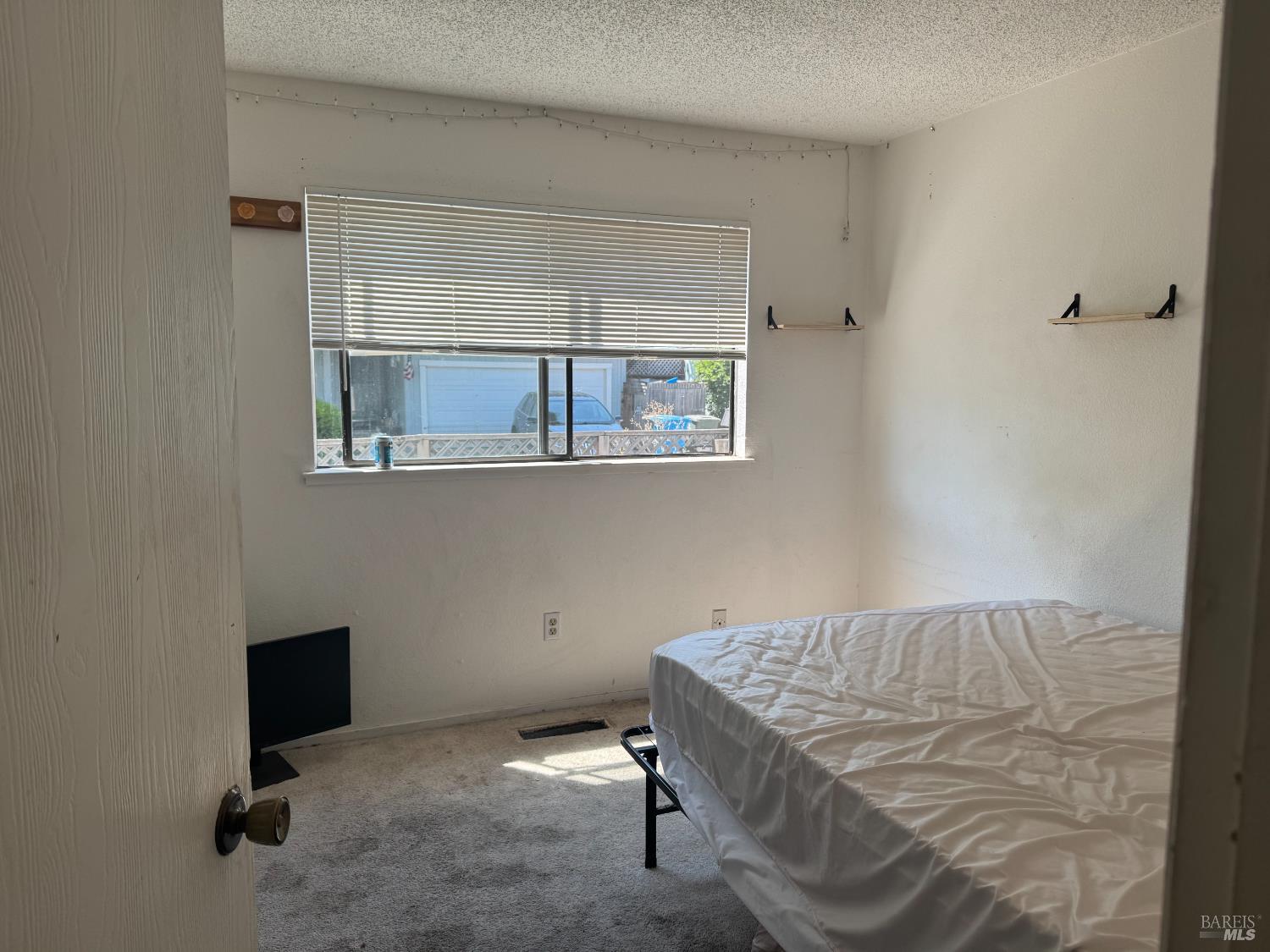 Detail Gallery Image 10 of 13 For 2467 College Park Cir, Santa Rosa,  CA 95401 - 2 Beds | 2 Baths