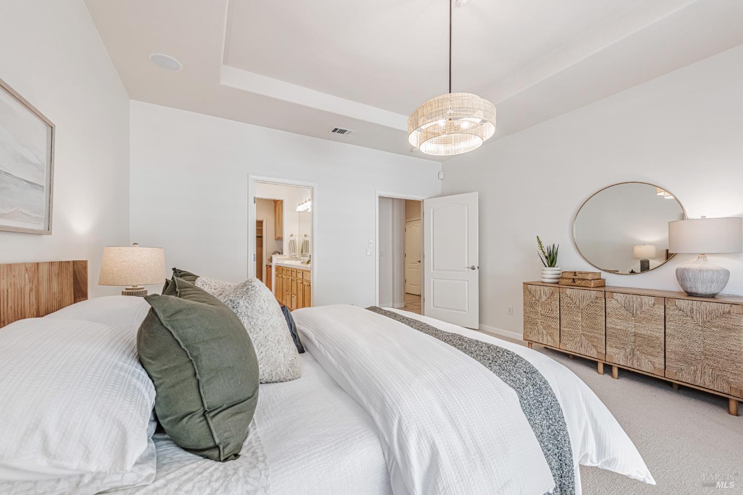 Detail Gallery Image 26 of 61 For 340 San Carlos Way, Novato,  CA 94945 - 4 Beds | 2/1 Baths