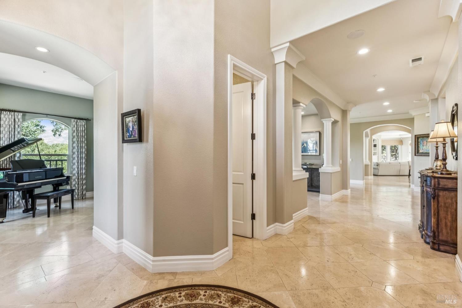 Detail Gallery Image 16 of 99 For 6 Old Coach Rd, Napa,  CA 94558 - 4 Beds | 3/1 Baths
