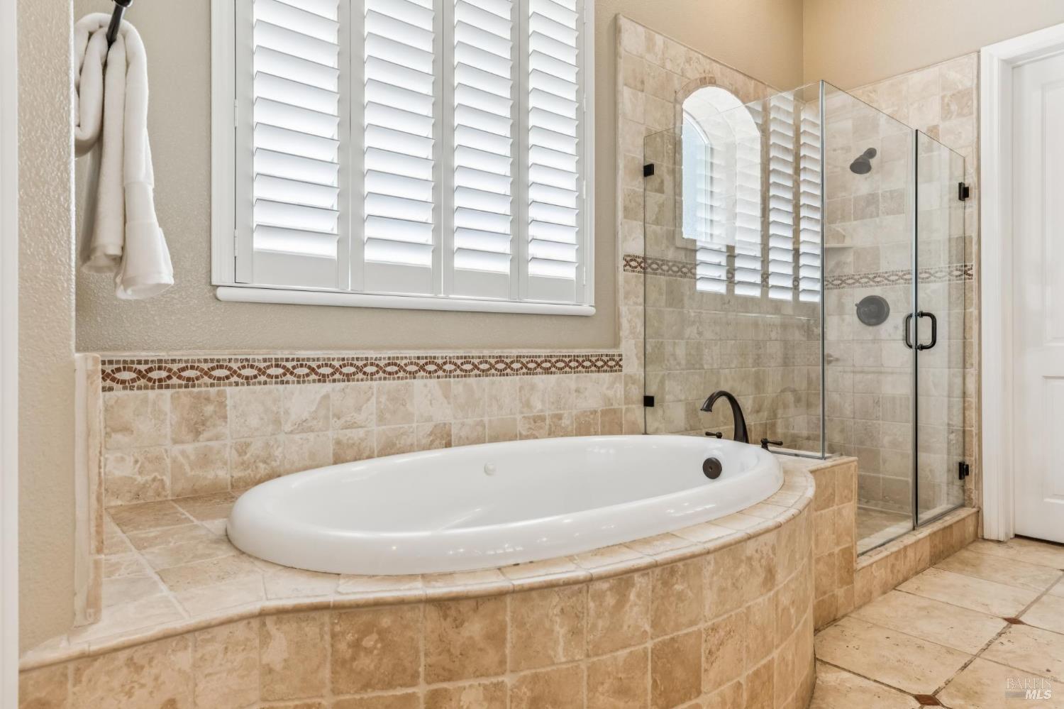 Detail Gallery Image 64 of 99 For 6 Old Coach Rd, Napa,  CA 94558 - 4 Beds | 3/1 Baths