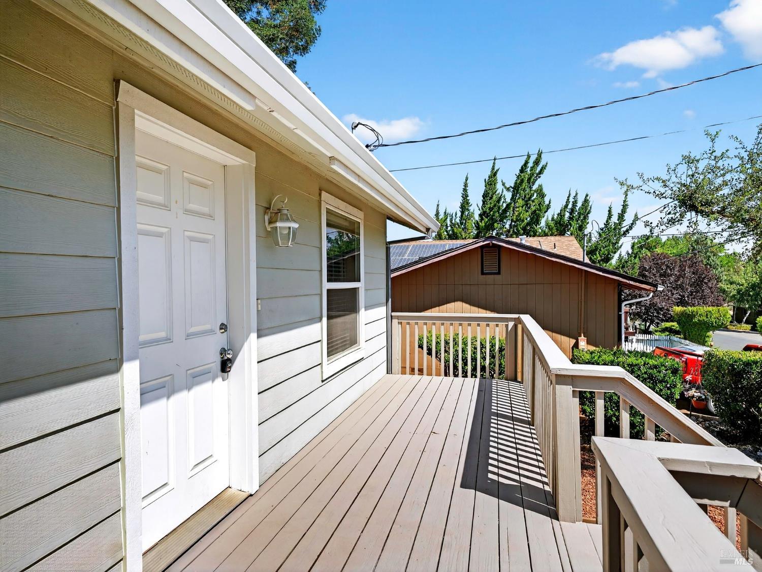 Detail Gallery Image 5 of 46 For 9059 Fairway Dr, Kelseyville,  CA 95451 - 2 Beds | 2 Baths