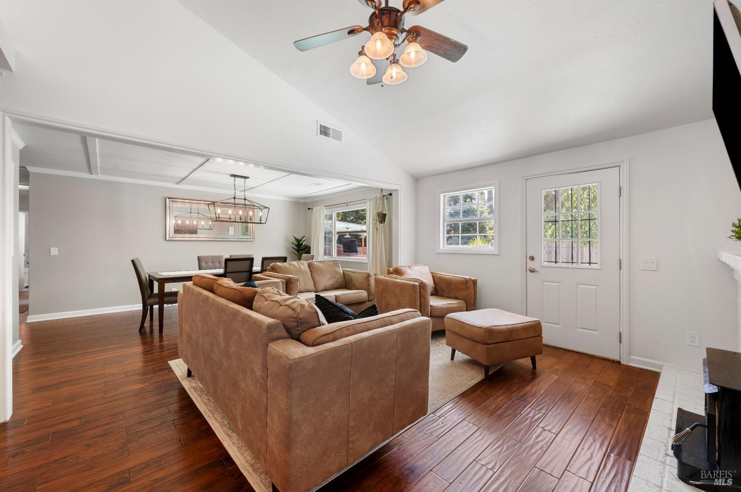 Detail Gallery Image 14 of 37 For 161 Andover Dr, Vacaville,  CA 95687 - 4 Beds | 2 Baths
