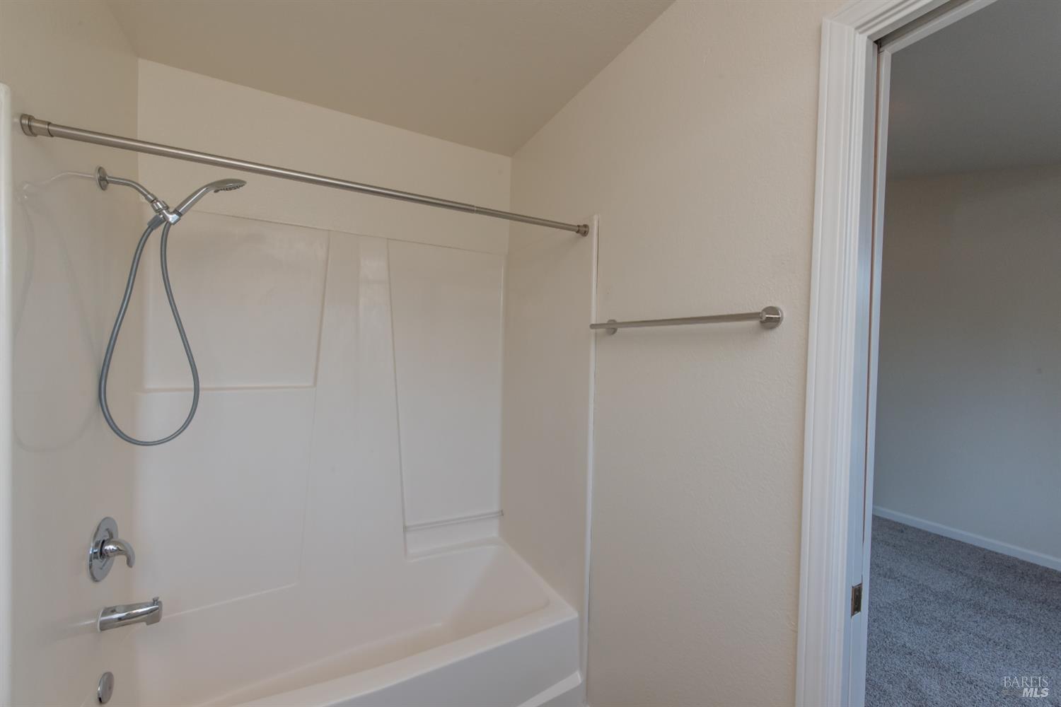 Detail Gallery Image 25 of 31 For 1747 Eardley Ave, Santa Rosa,  CA 95401 - 2 Beds | 2 Baths