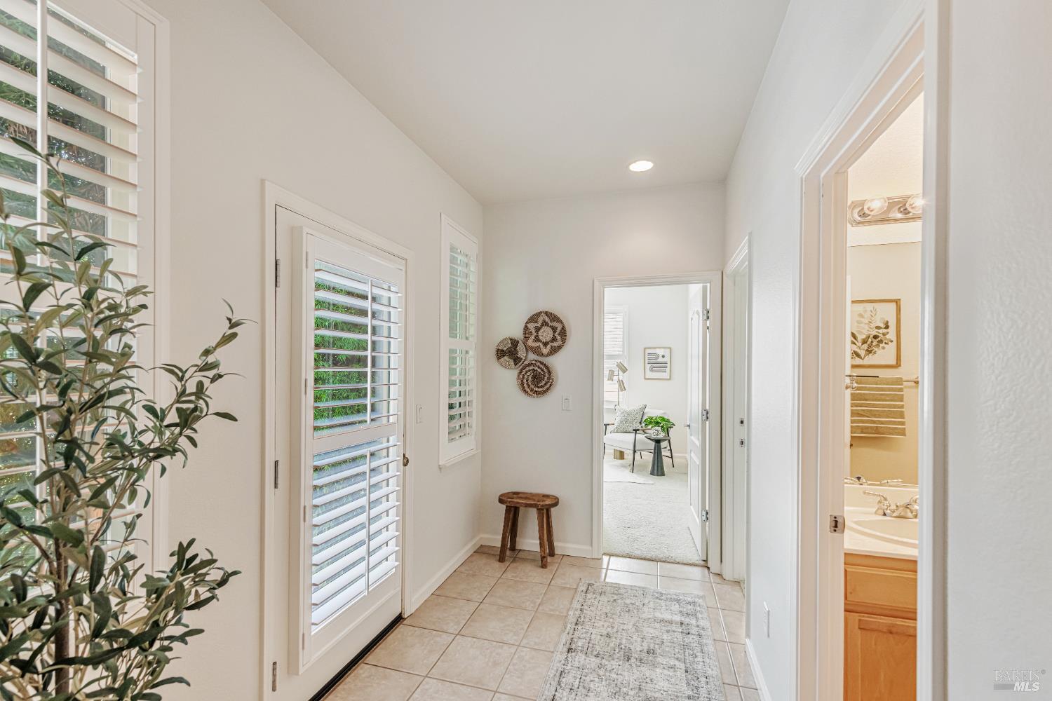 Detail Gallery Image 40 of 61 For 340 San Carlos Way, Novato,  CA 94945 - 4 Beds | 2/1 Baths