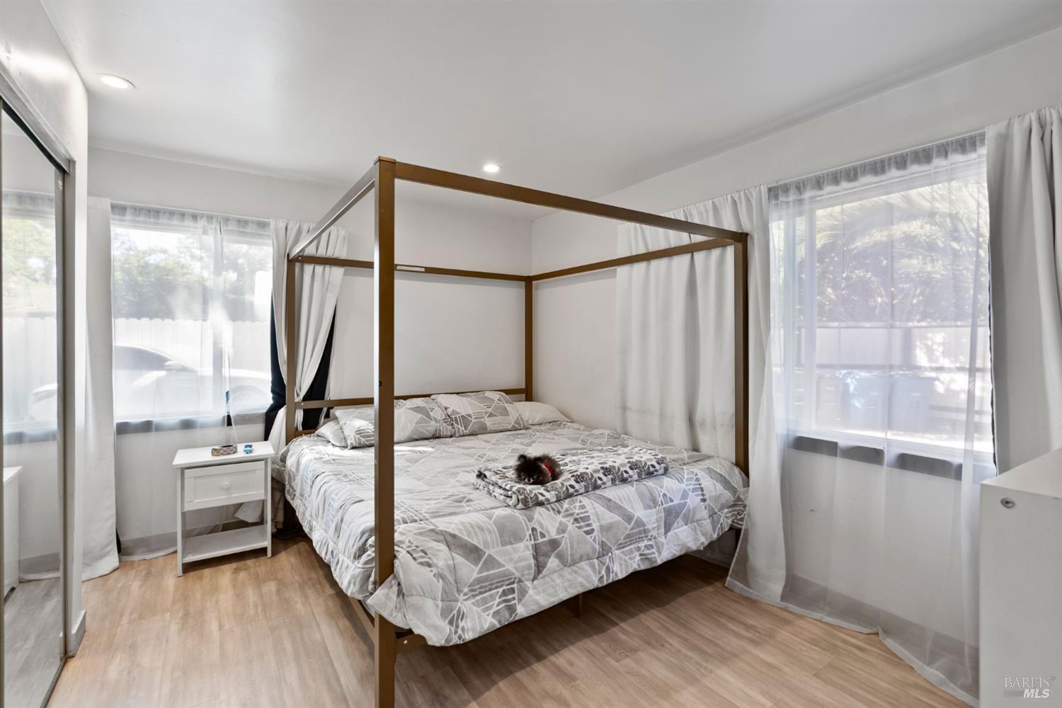 Detail Gallery Image 11 of 42 For 1485 S Wright Rd, Santa Rosa,  CA 95407 - 5 Beds | 4 Baths
