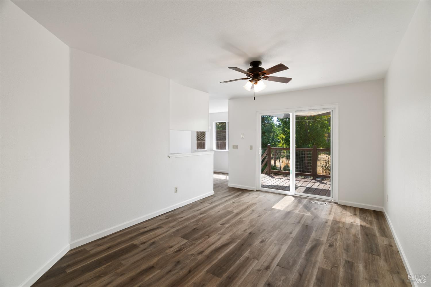 Detail Gallery Image 19 of 42 For 842 Country Meadow Ln, Sonoma,  CA 95476 - 3 Beds | 2 Baths