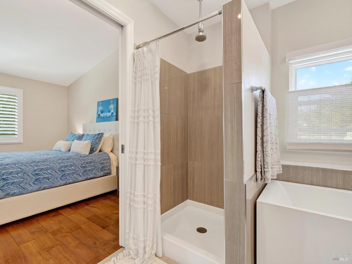 Detail Gallery Image 31 of 46 For 245 Hummingbird Ct, Healdsburg,  CA 95448 - 4 Beds | 2 Baths