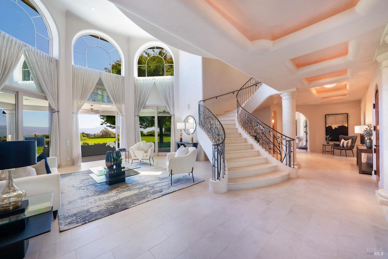 Detail Gallery Image 18 of 51 For 3211 Dry Creek Rd, Napa,  CA 94558 - 5 Beds | 5/3 Baths