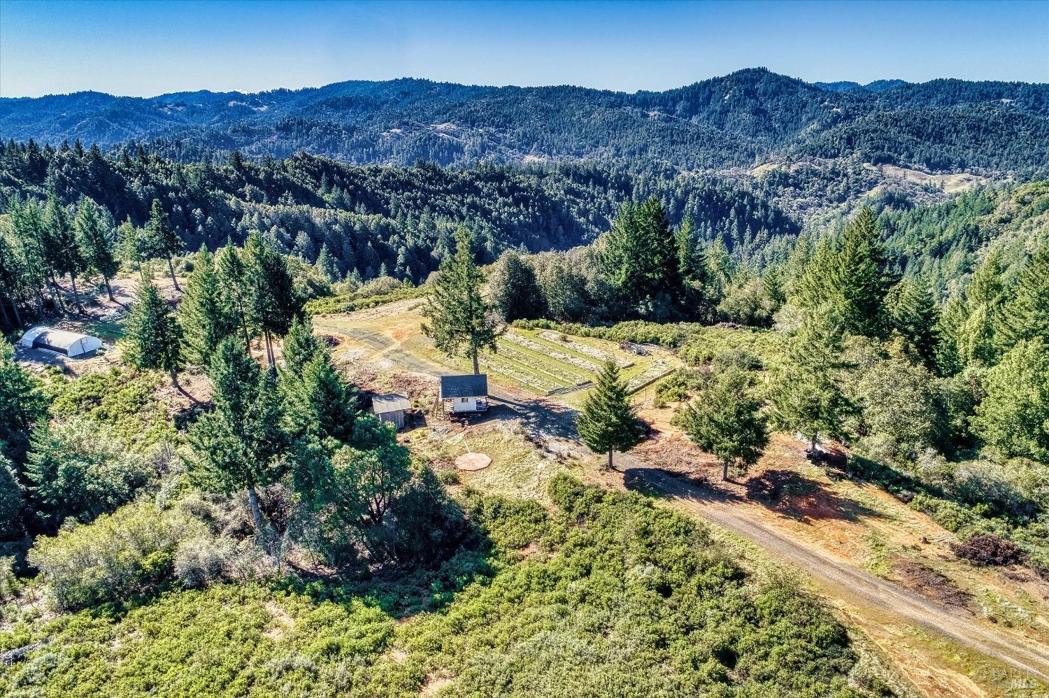 Detail Gallery Image 5 of 13 For 28120 Elkhorn Rd, Yorkville,  CA 95494 - 3 Beds | 1 Baths